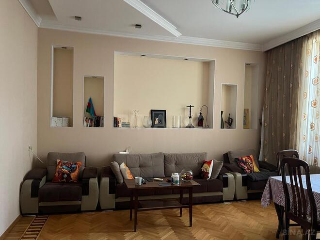 Satılır 3 otaqlı köhnə tikili 100 m², 28 May m., photo 3 from 12
