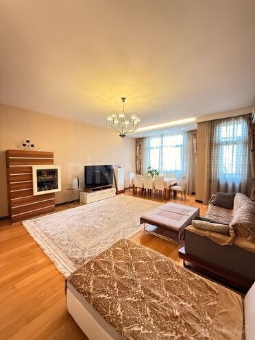 Satılır 3 otaqlı yeni tikili 155 m², 8 Noyabr m., photo 1 from 17