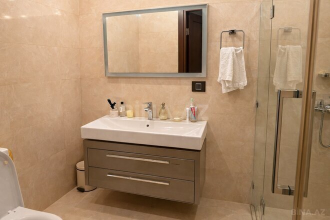 Satılır 4 otaqlı yeni tikili 210 m², 28 May m., photo 14 from 15