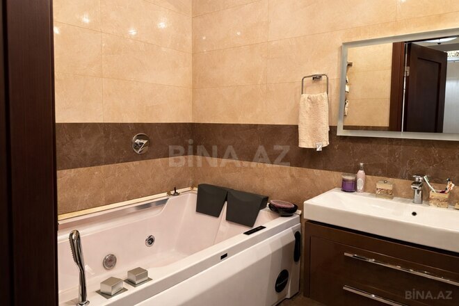 Satılır 4 otaqlı yeni tikili 210 m², 28 May m., photo 13 from 15