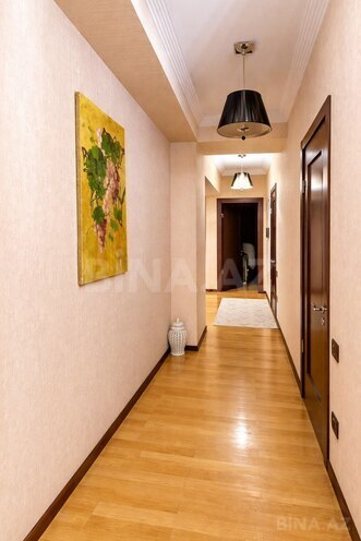 Satılır 4 otaqlı yeni tikili 210 m², 28 May m., photo 11 from 15