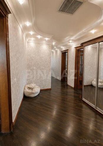 Сдаётся 3-комн. новостройка 130 м², м. Низами, photo 5 from 12