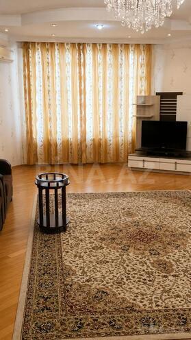Сдаётся 3-комн. новостройка 160 м², м. Шах Исмаил Хатаи, photo 1 from 9