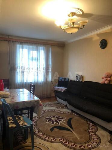 Продаётся 3-комн. вторичка 75 м², Бинагадинский р., photo 1 from 8