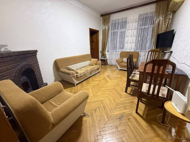 İcarəyə verilir 2 otaqlı köhnə tikili 60 m², 28 May m., photo 3 from 17