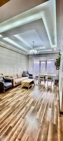 Сдаётся 3-комн. новостройка 90 м², м. 20 января, photo 1 from 10