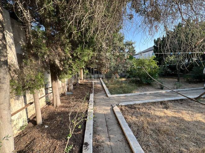 Satılır 8 otaqlı həyət evi/bağ evi 320 m², Novxanı q., photo 13 from 32