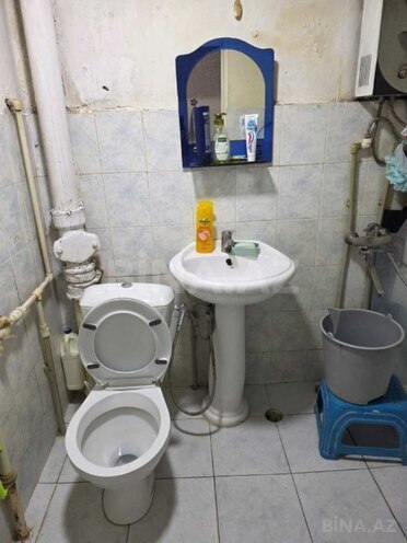 Satılır 1 otaqlı köhnə tikili 30 m², İnşaatçılar m., photo 11 from 12
