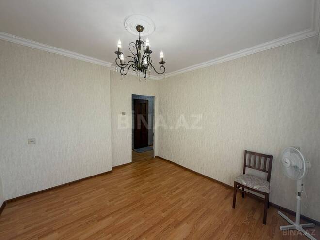 Satılır 3 otaqlı köhnə tikili 70 m², Qara Qarayev m., photo 10 from 27