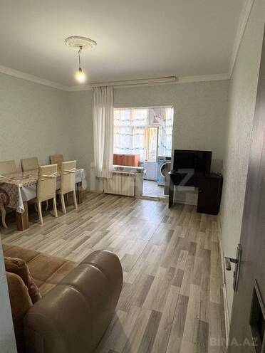 Продаётся 3-комн. вторичка 60 м², photo 1 from 17