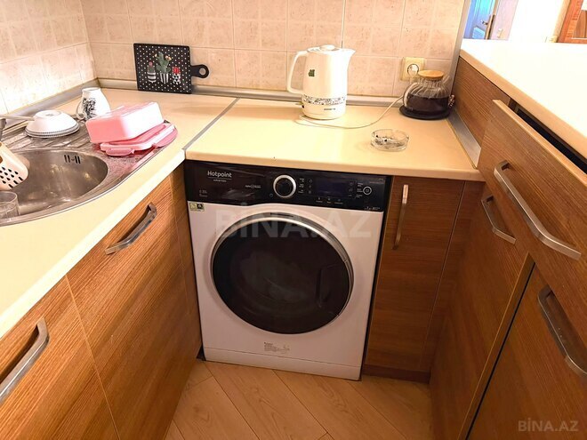 Satılır 4 otaqlı köhnə tikili 90 m², Yasamal q., photo 17 from 21