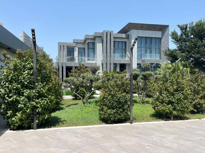 Продаётся 6-комн. дом/дача 350 м², пос. Шувеляны, photo 1 from 27