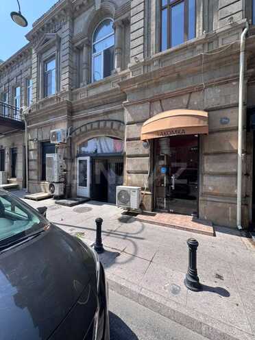 Satılır 3 otaqlı köhnə tikili 100 m², Sahil m., photo 1 from 13