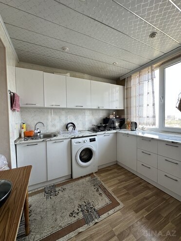 Продаётся 3-комн. вторичка 70 м², м. Низами, photo 4 from 8