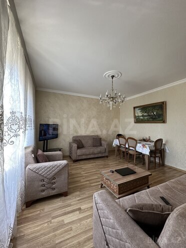 Продаётся 3-комн. вторичка 70 м², м. Низами, photo 3 from 8