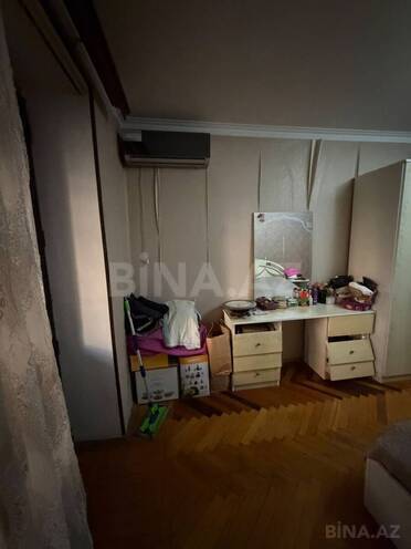 Продаётся 3-комн. вторичка 70 м², м. Элмляр Академиясы, photo 9 from 16