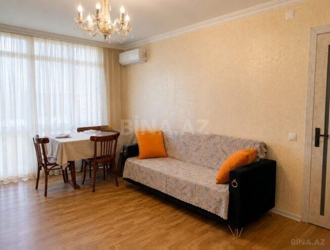 Satılır 2 otaqlı köhnə tikili 50 m², Nərimanov r., photo 1 from 7