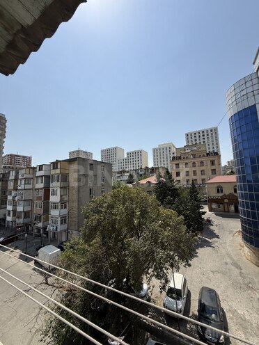 Satılır 3 otaqlı köhnə tikili 75 m², Elmlər Akademiyası m., photo 8 from 19