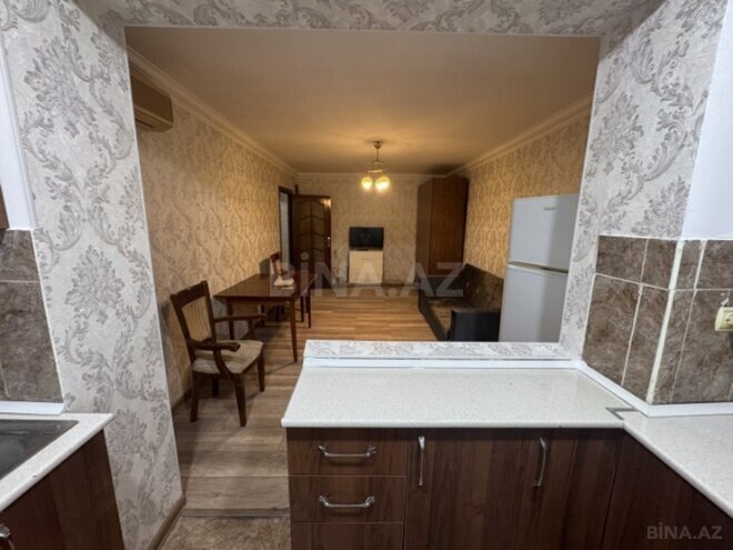 Сдаётся 2-комн. вторичка 43 м², м. Иншаатчылар, photo 1 from 9