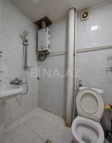 Продаётся 2-комн. вторичка 42 м², м. Элмляр Академиясы, photo 14 from 15
