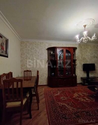Продаётся 2-комн. вторичка 42 м², м. Элмляр Академиясы, photo 7 from 15