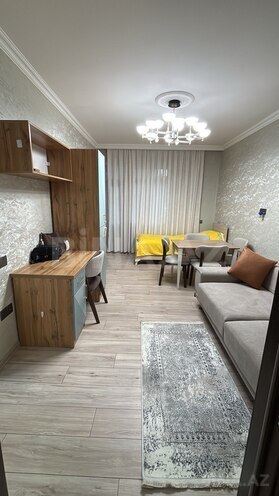 Продаётся 2-комн. вторичка 50 м², м. Иншаатчылар, photo 1 from 20