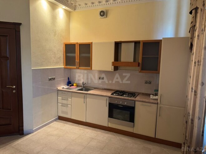 İcarəyə verilir 2 otaqlı köhnə tikili 40 m², 8 Noyabr m., photo 4 from 9