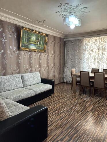 Сдаётся 3-комн. вторичка 90 м², м. 8 ноября, photo 1 from 18