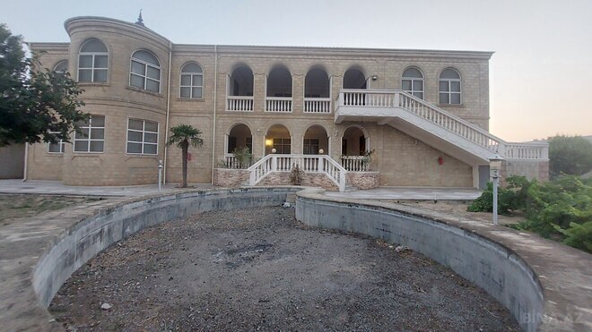 Satılır 10 otaqlı həyət evi/bağ evi 700 m², Maştağa q., photo 1 from 31