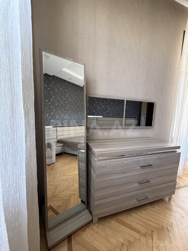 Satılır 2 otaqlı köhnə tikili 87 m², Sahil m., photo 8 from 21