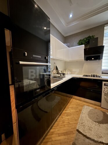 Satılır 2 otaqlı köhnə tikili 87 m², Sahil m., photo 17 from 21