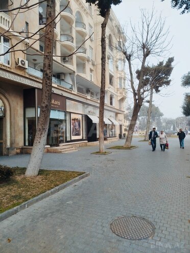 Сдаётся 2-комн. офис 45 м², м. Ичеришехер, photo 3 from 19