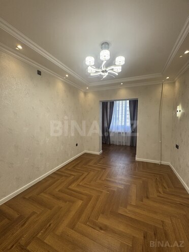 Satılır 2 otaqlı köhnə tikili 65 m², İnşaatçılar m., photo 4 from 7