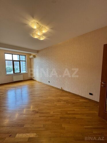 Satılır 4 otaqlı yeni tikili 230 m², 28 May m., photo 24 from 29