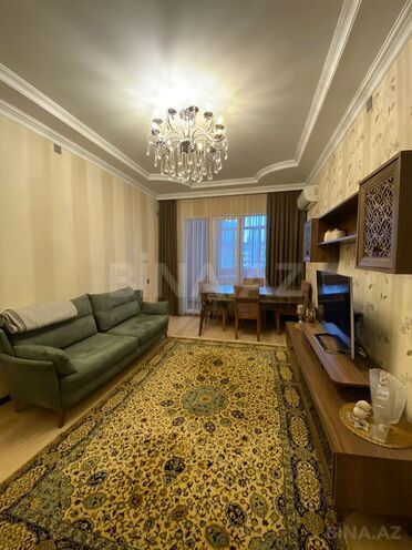 Продаётся 3-комн. вторичка 65 м², м. Халглар Достлугу, photo 1 from 15
