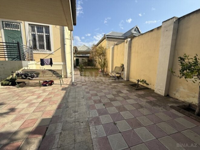 Satılır 5 otaqlı həyət evi/bağ evi 160 m², Qaraçuxur q., photo 1 from 17