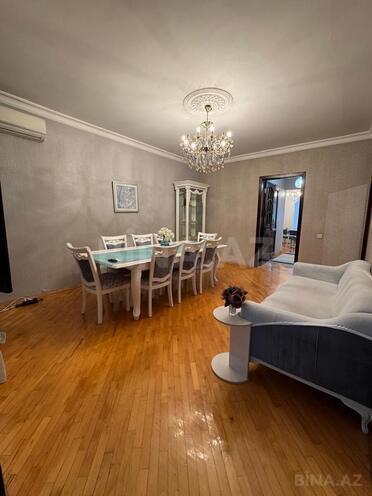 Сдаётся 4-комн. вторичка 125 м², м. Кара Караев, photo 3 from 17