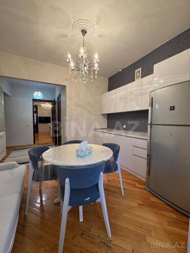 Сдаётся 4-комн. вторичка 125 м², м. Кара Караев, photo 5 from 17