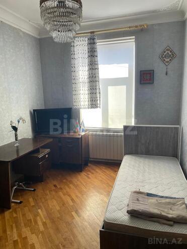 Сдаётся 3-комн. вторичка 80 м², м. Элмляр Академиясы, photo 5 from 9