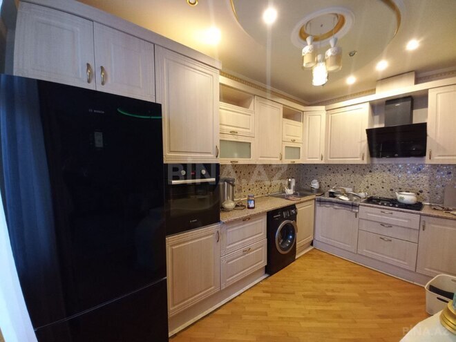 Сдаётся 2-комн. новостройка 70 м², м. Иншаатчылар, photo 13 from 16