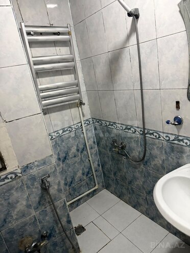 Satılır 2 otaqlı köhnə tikili 65 m², İnşaatçılar m., photo 9 from 11