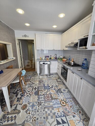 Satılır 5 otaqlı köhnə tikili 120 m², Həzi Aslanov m., photo 15 from 18