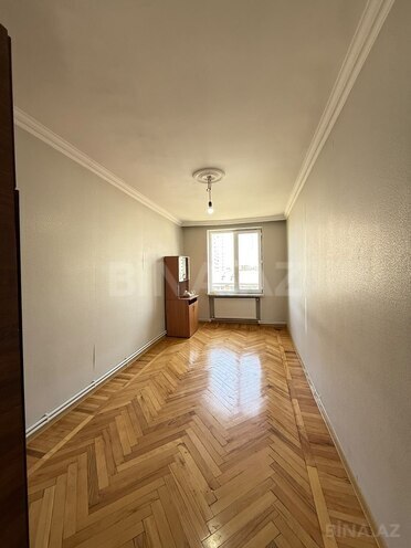 Satılır 3 otaqlı köhnə tikili 80 m², İnşaatçılar m., photo 7 from 17