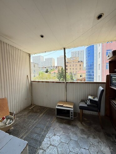 Satılır 3 otaqlı köhnə tikili 80 m², İnşaatçılar m., photo 12 from 17