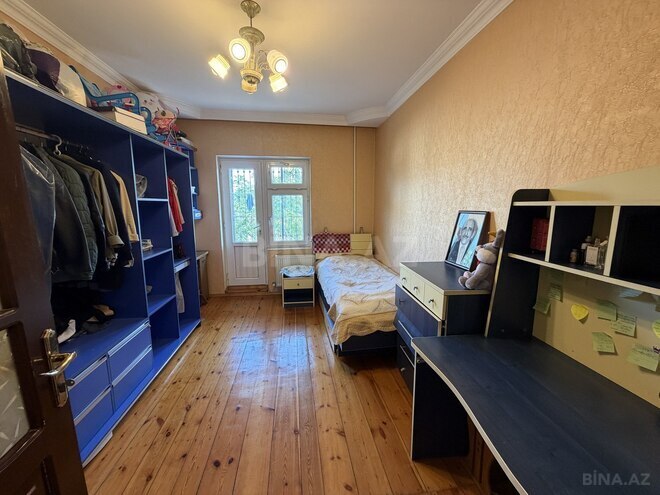 Продаётся 4-комн. вторичка 100 м², Хатаинский р., photo 17 from 26