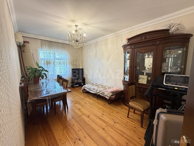 Продаётся 4-комн. вторичка 100 м², Хатаинский р., photo 12 from 26