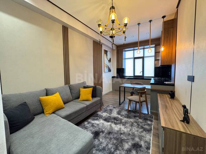 Продаётся 2-комн. новостройка 46 м², м. Кара Караев, photo 1 from 8