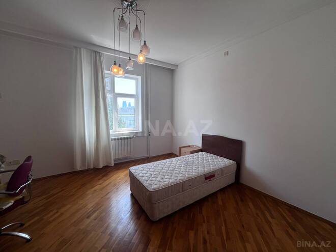 Сдаётся 4-комн. новостройка 170 м², м. Низами, photo 13 from 16