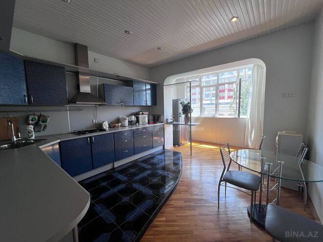 Сдаётся 4-комн. новостройка 170 м², м. Низами, photo 1 from 16