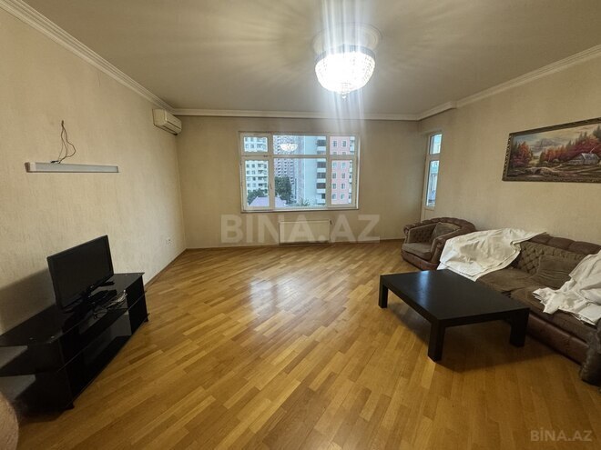 Сдаётся 3-комн. новостройка 150 м², м. 8 ноября, photo 4 from 18